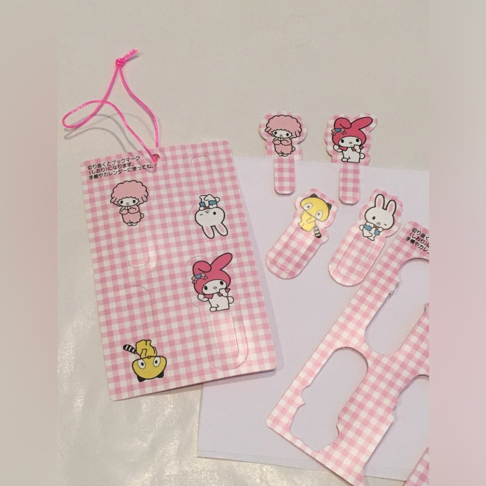Vintage My Melody Paper Clip Trinket Sanrio 2005 Collectible (1 piece)